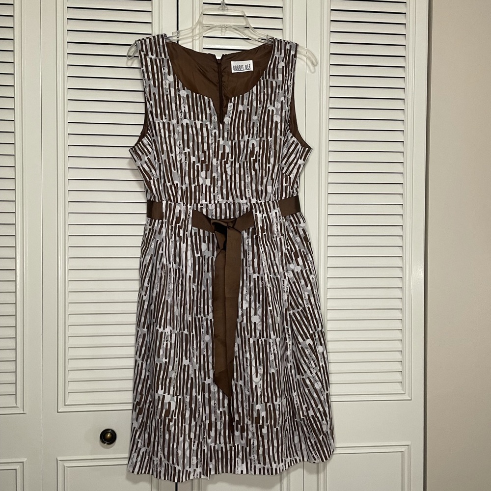 Robbie Bee dress size large